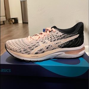 Brand new asics womens running shoes